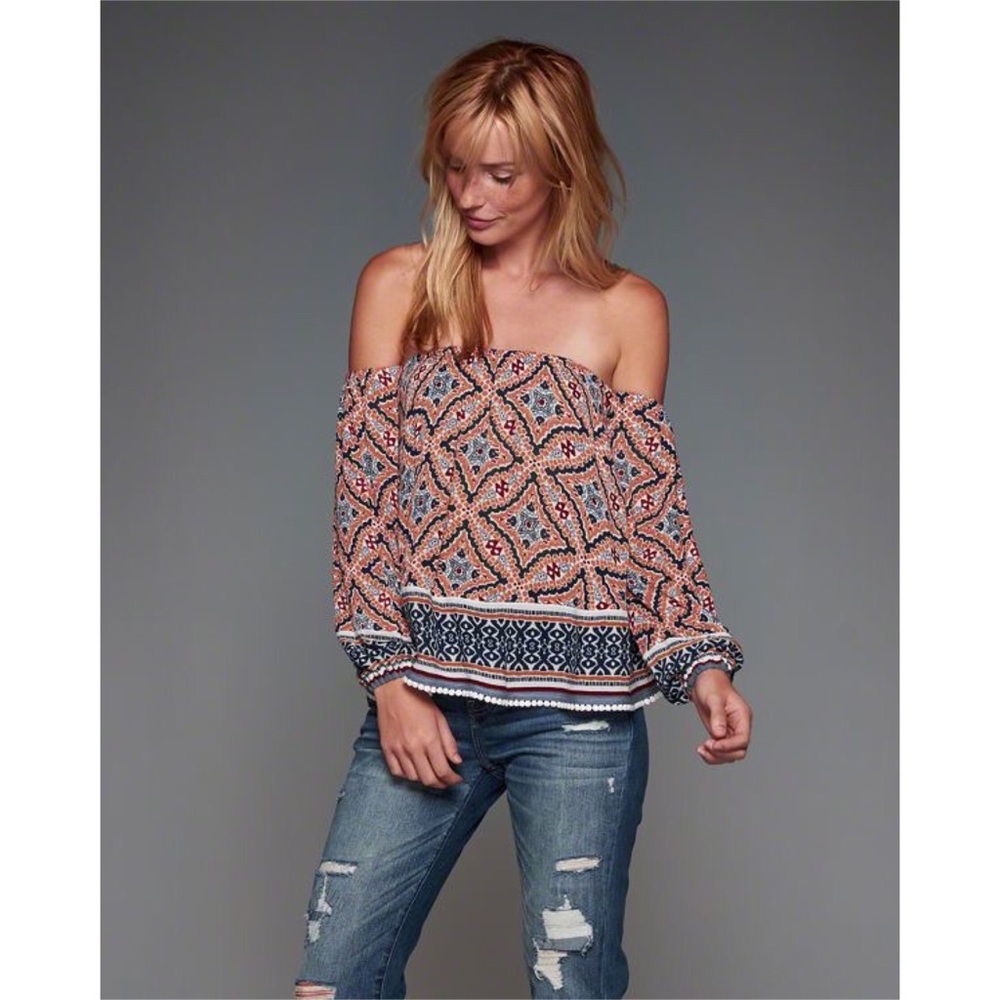 Abercrombie & Fitch OffThe-Shoulder Peasant Blouse - Picture 1 of 10
